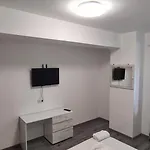 Apartment 2 Moonlight Et 1