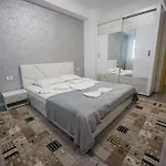 2 Moonlight Et 1 Apartment *