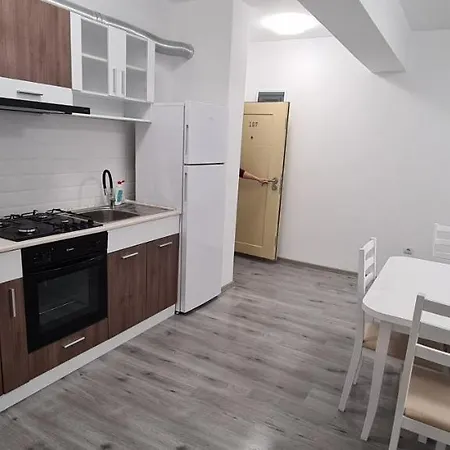 2 Moonlight Et 1 Ap 107