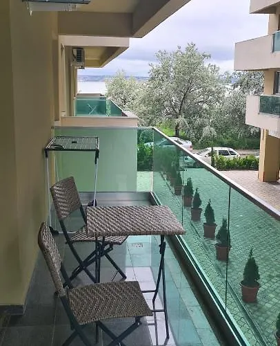 2 Moonlight Et 1 Ap 107 مامايا